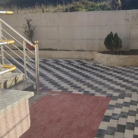 Pashaj Guest house